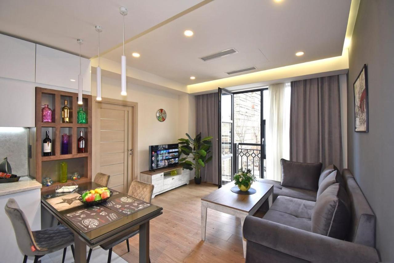 Home4You City Center Apartments Erywań Zewnętrze zdjęcie