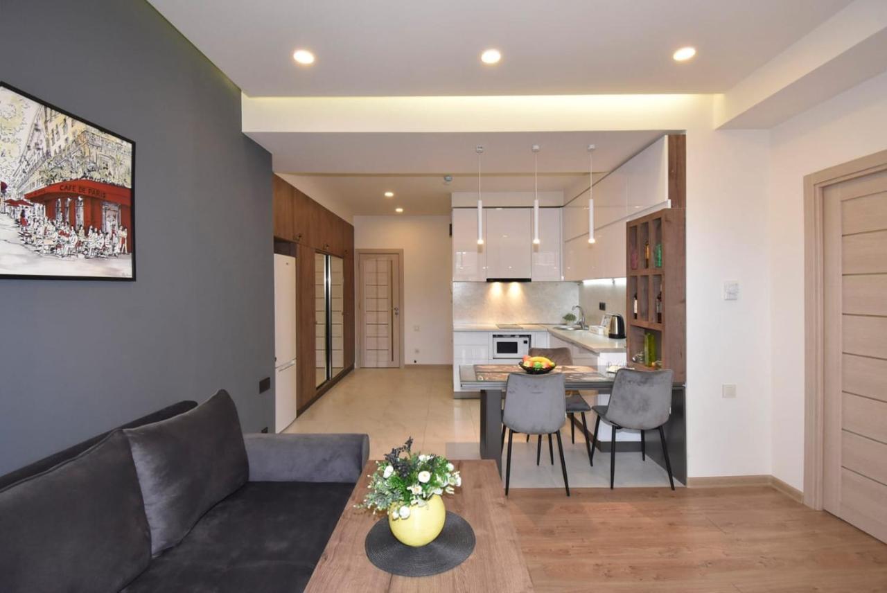 Home4You City Center Apartments Erywań Zewnętrze zdjęcie
