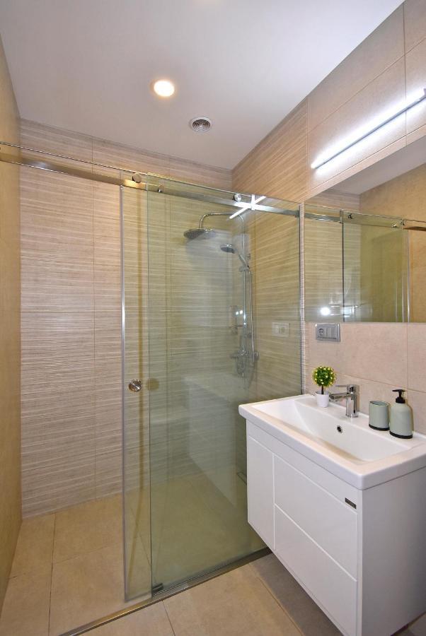 Home4You City Center Apartments Erywań Zewnętrze zdjęcie