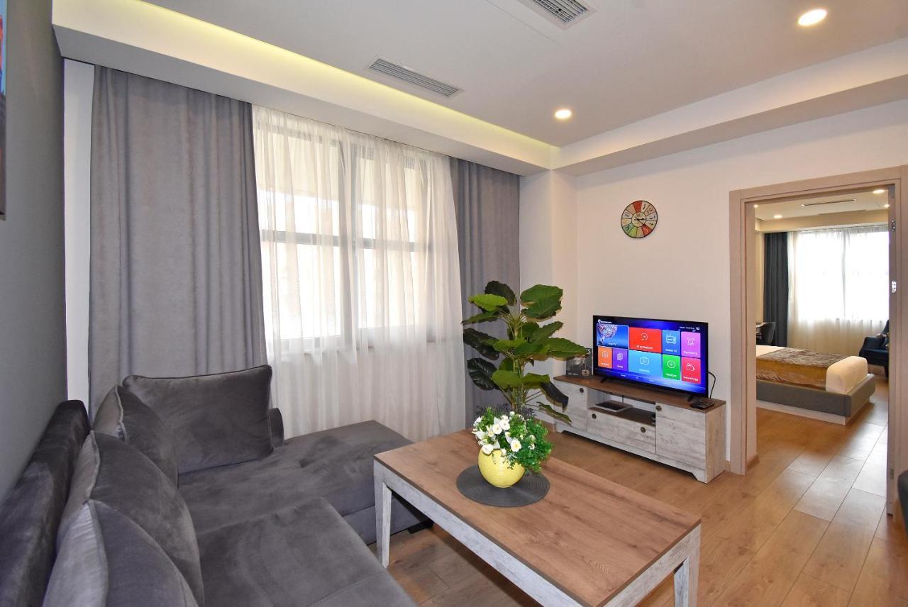 Home4You City Center Apartments Erywań Zewnętrze zdjęcie