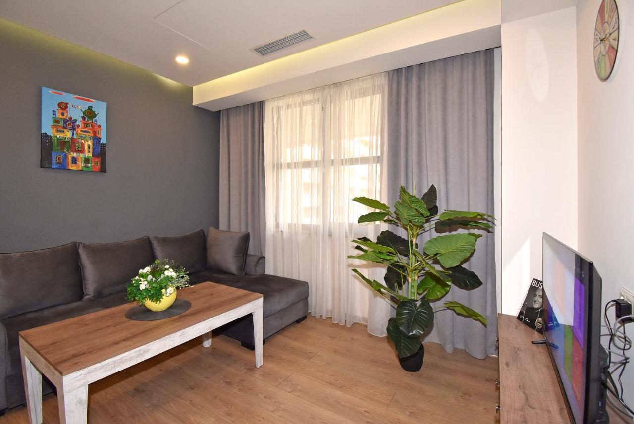 Home4You City Center Apartments Erywań Zewnętrze zdjęcie
